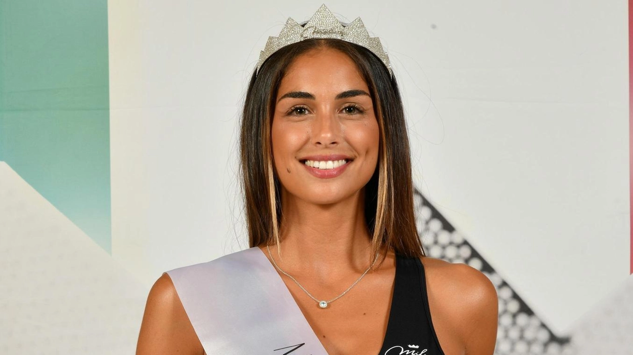 Ofelia Passaponti, 24 anni, senese dell’Istrice, con la fascia di Miss Toscana