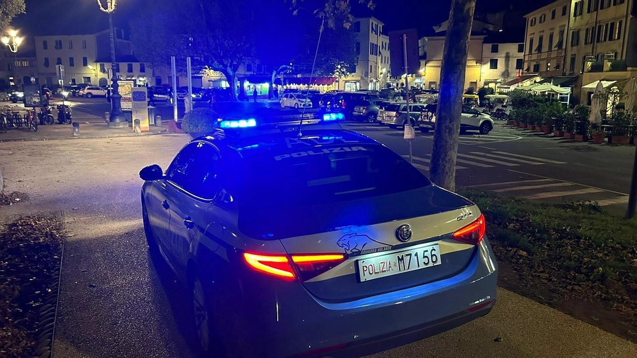 Servizi straordinari di notte: multati due locali in zona piazza Santa Maria .