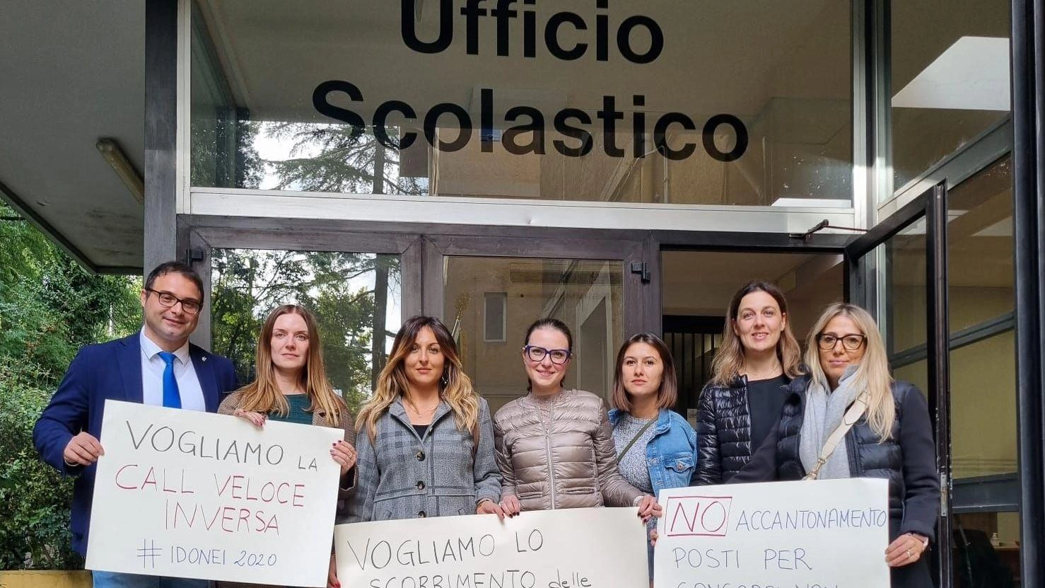 “Precari Insieme“ di nuovo in piazza. Scuola, idonei ma ancora esclusi : "Si metta mano alle graduatorie"