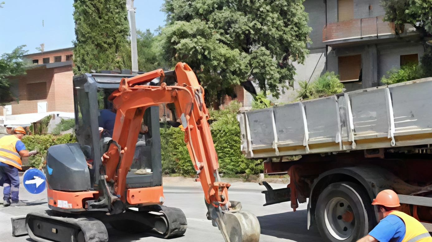 Perdita d’acqua in via Faina: "Lavori previsti per oggi"