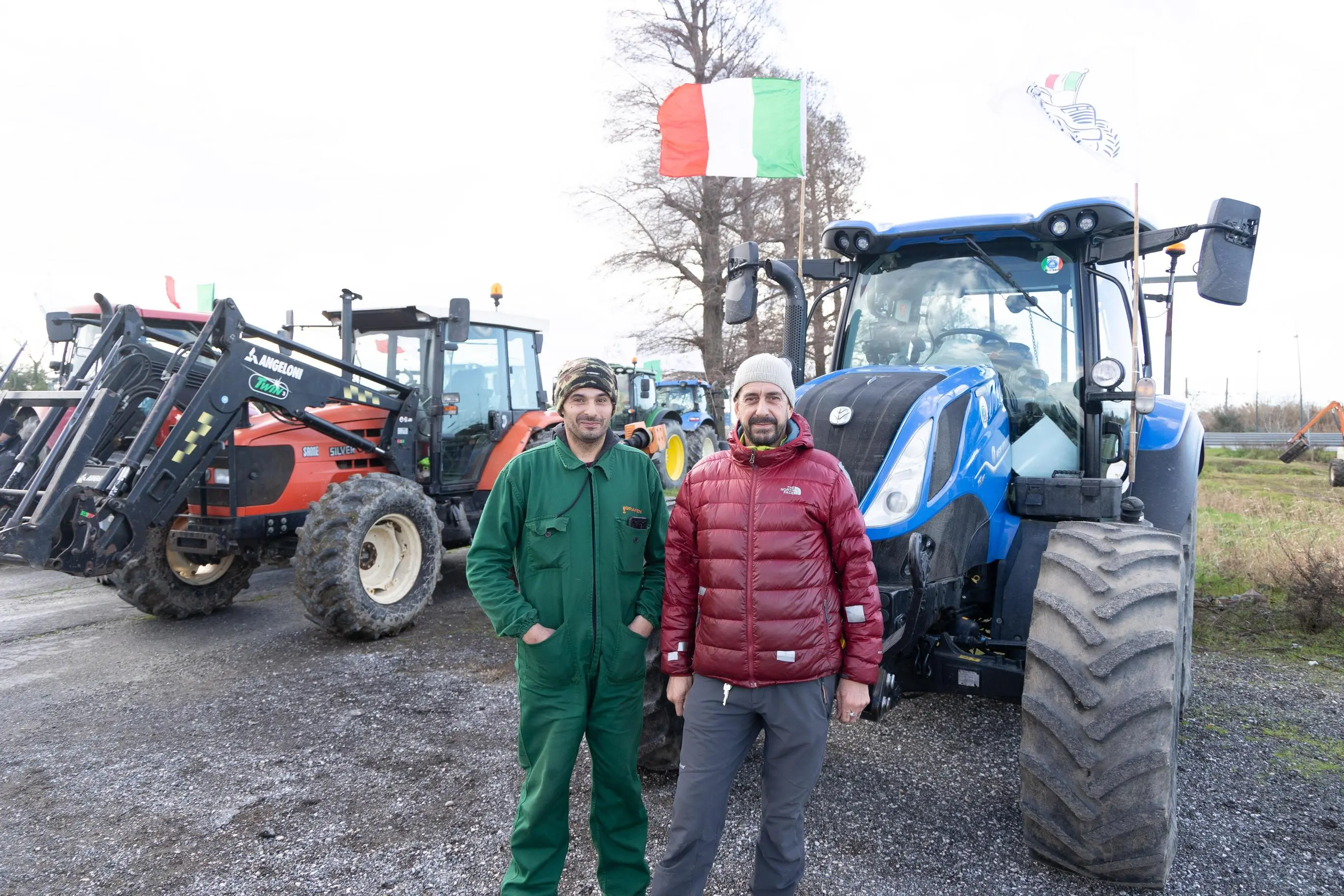 Trattori, la rivolta un anno dopo. Presidio e corteo fino al porto