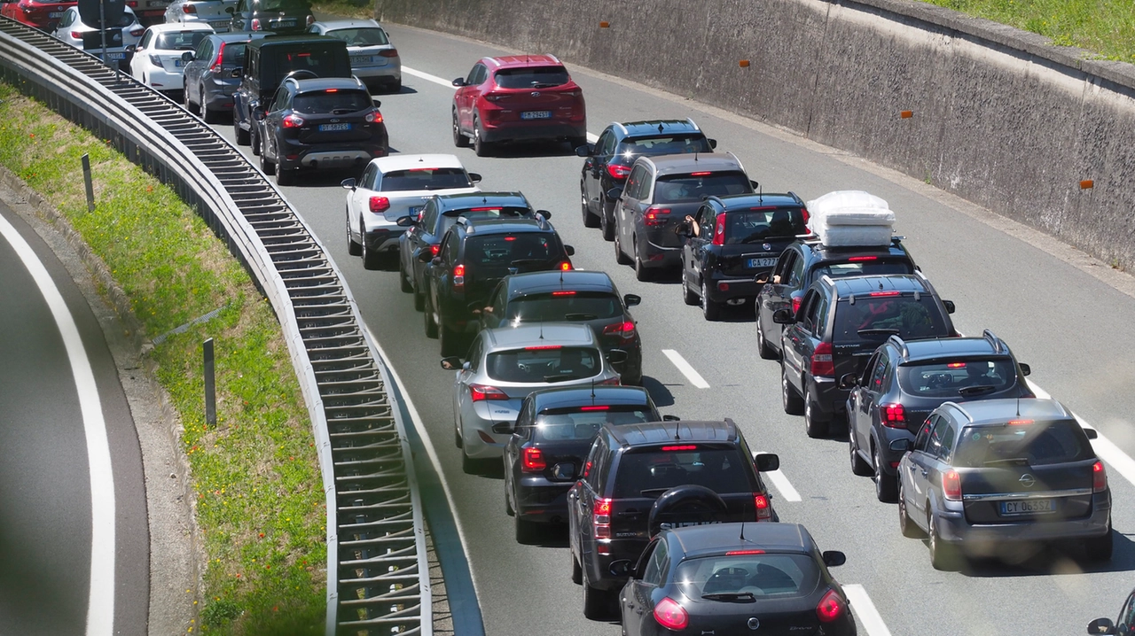 Traffico in autostrada (foto Pasquali di repertorio)