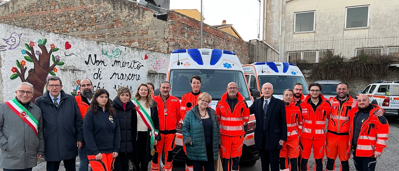 Prato, cinque nuovi mezzi donati alla Pubblica Assistenza “L’Avvenire”