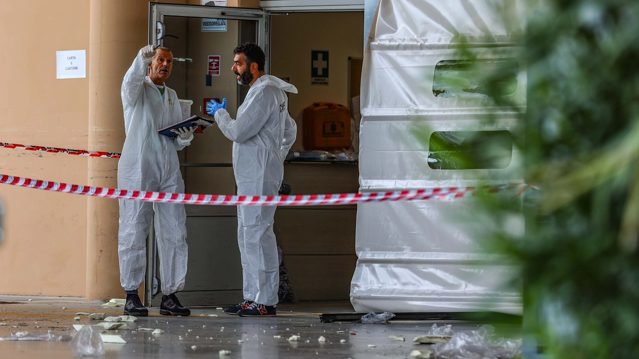 Sul posto i rilievi svolti dai carabinieri e dai reparti socializzati della scientifica dell’Arma (Gasperini/Foto Germogli)