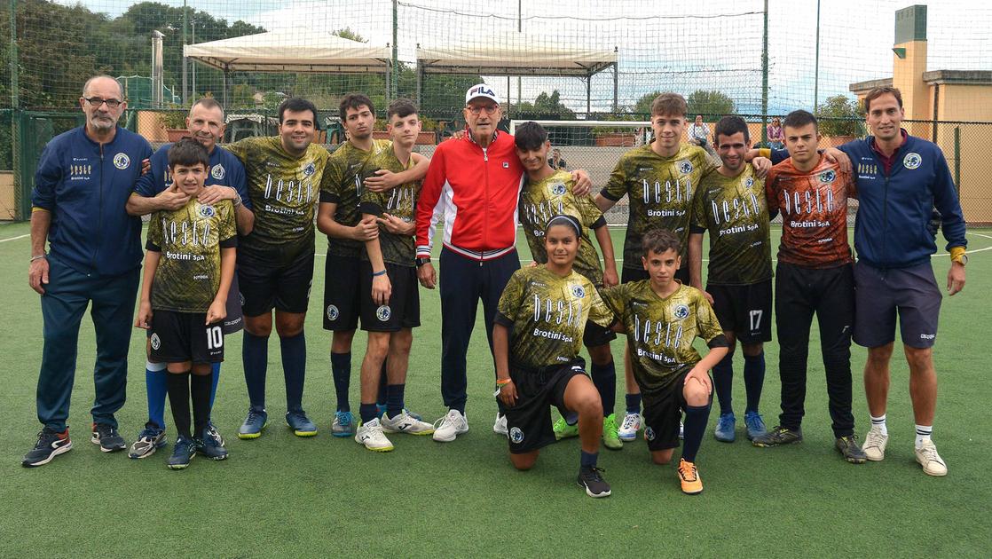 Bomber Ciccio Graziani in campo con una squadra speciale. “Quei gol da batticuore”