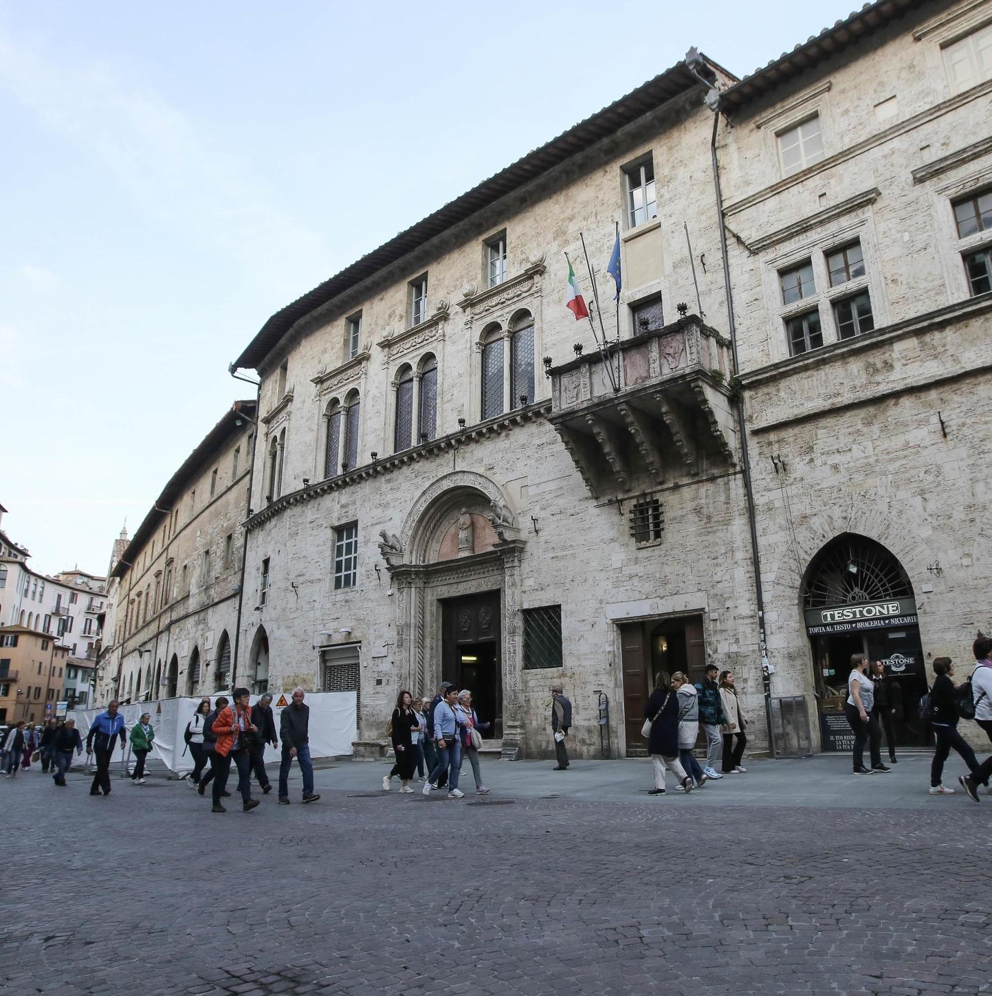 Tenta di entrare in Tribunale con una pistola e viene arrestato