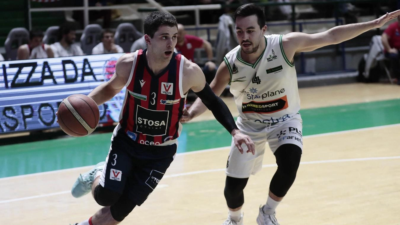 Stosa Virtus e Mens Sana si preparano al derby con voglia di riscatto dopo le recenti sconfitte. L'importanza della partita per la classifica e la lotta per i playoff.