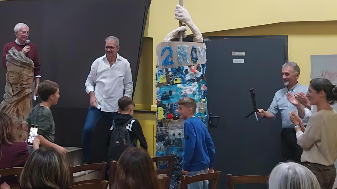 La solidarietà de La Briglia. A un anno dall’alluvione una scultura di speranza