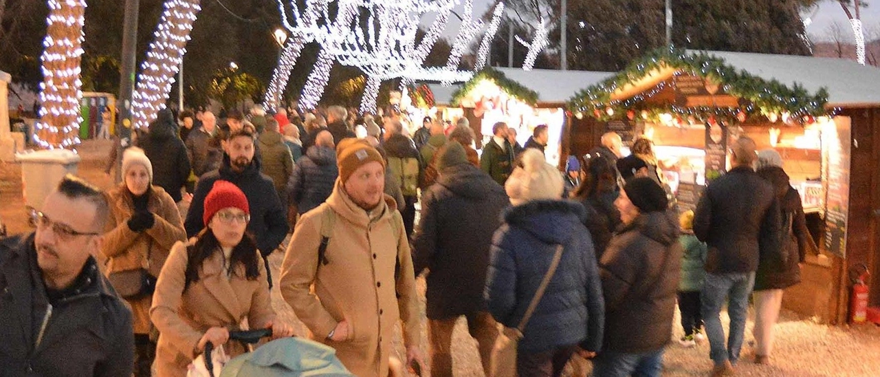 Città sempre più regina delle feste. Boom di arrivi anche dopo il 25. Presenze verso un milione e mezzo