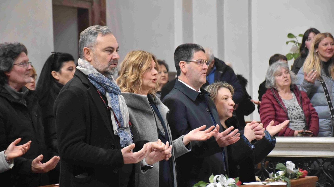 TERNI Celebrata nella Basilica di San Valentino la tradizionale Festa delle Nozze d’argento (foto della Diocesi) , presieduta da monsignor...