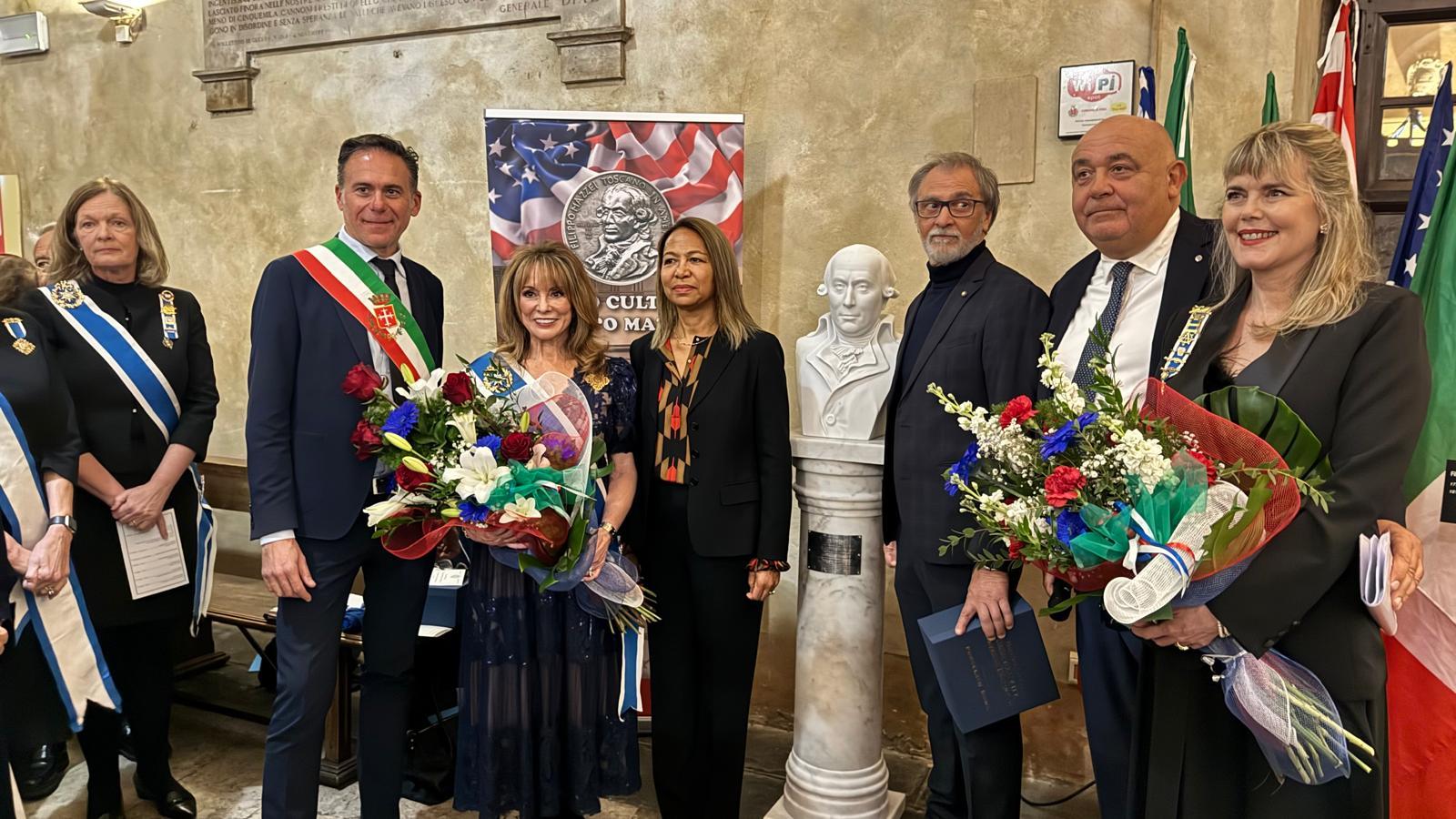 Inaugurata la statua di Filippo Mazzei nell’atrio di palazzo Gambacorti