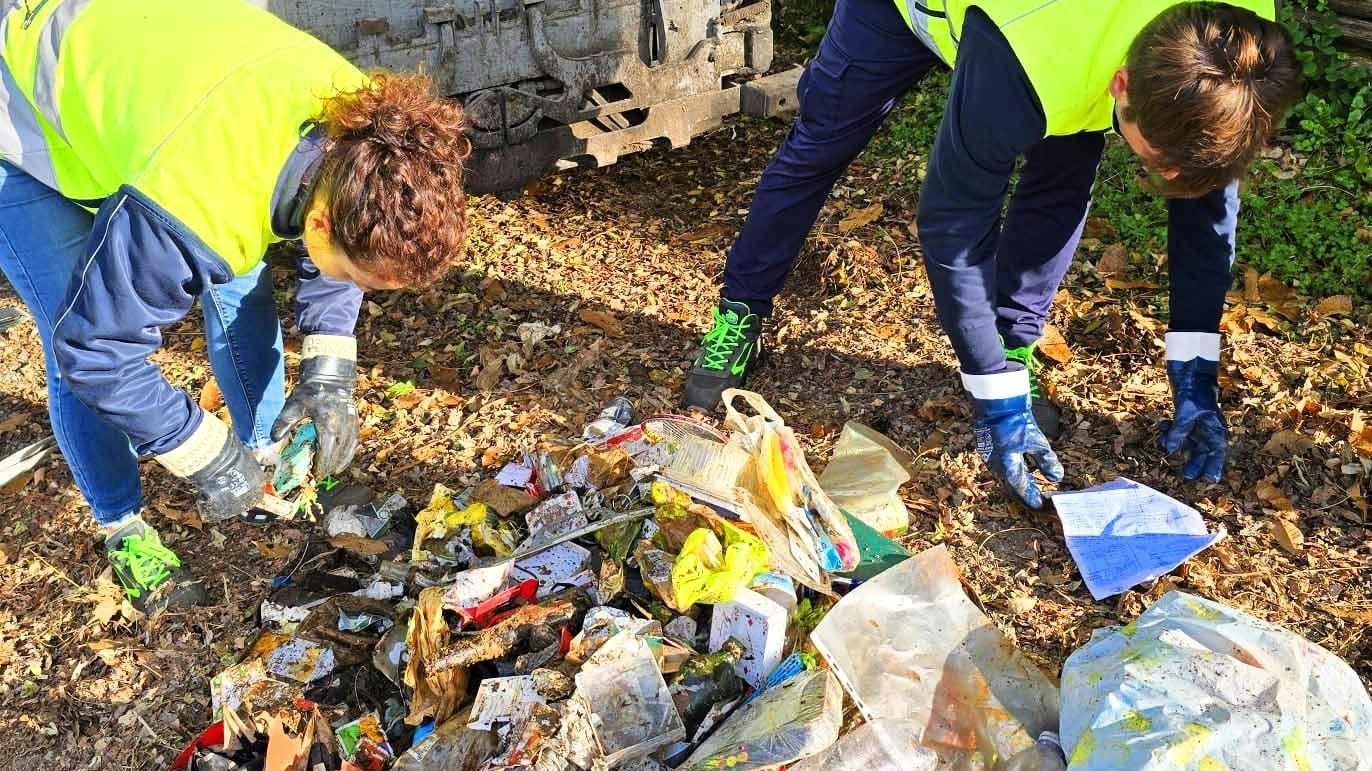 Discarica bonificata. Il Comitato paesano ripulisce le Selvarelle