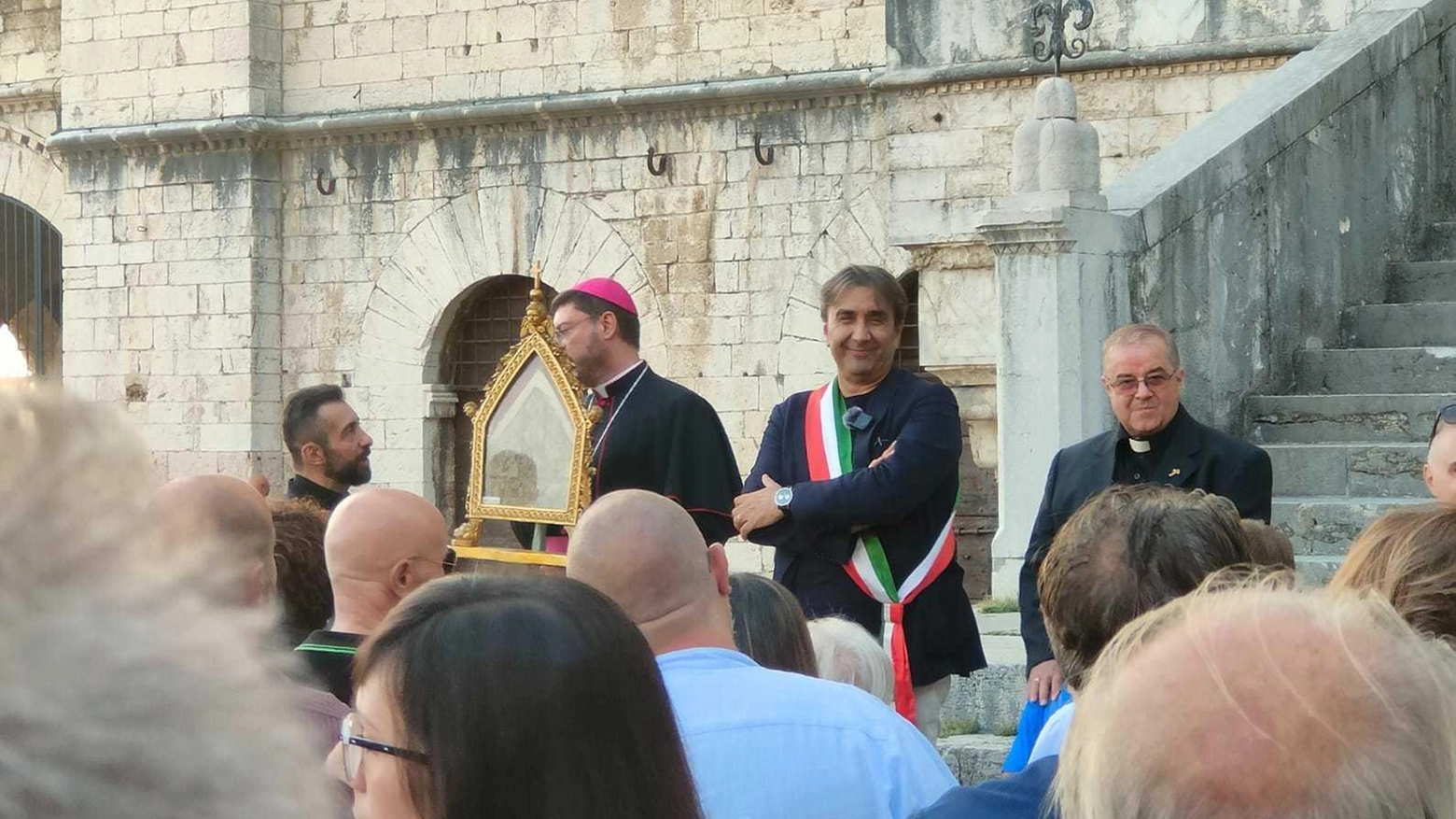 La mitria di Sant’Ubaldo è a Gubbio. Festa per il ritorno della reliquia