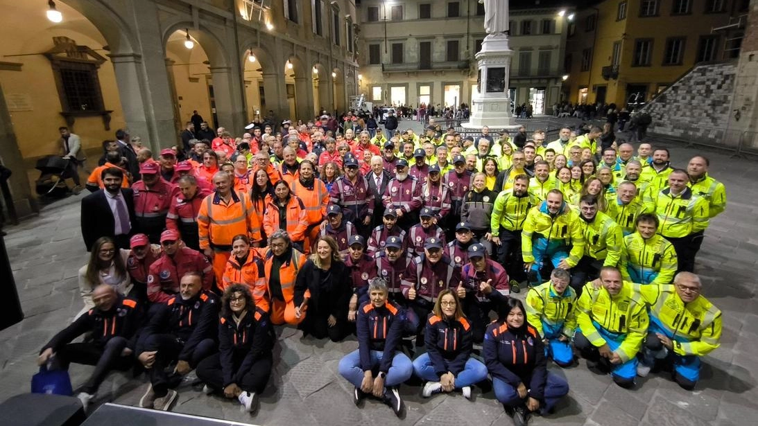 Il grazie di Prato ai suoi volontari: "Nella tragedia siete stati un faro"