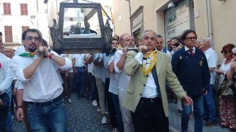 Il forte legame dei gualdesi con il patrono Beato Angelo è stato ampiamente confermato memorabile nella festa giubilare di domenica