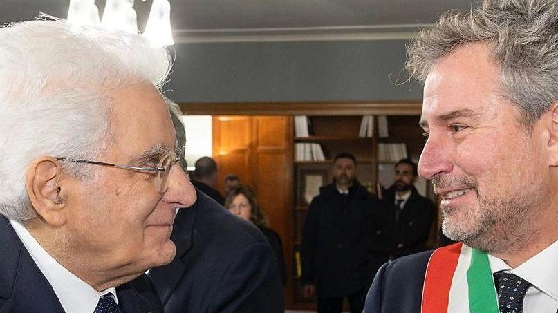 Il Capo dello Stato Mattarella con il sindaco Pardini