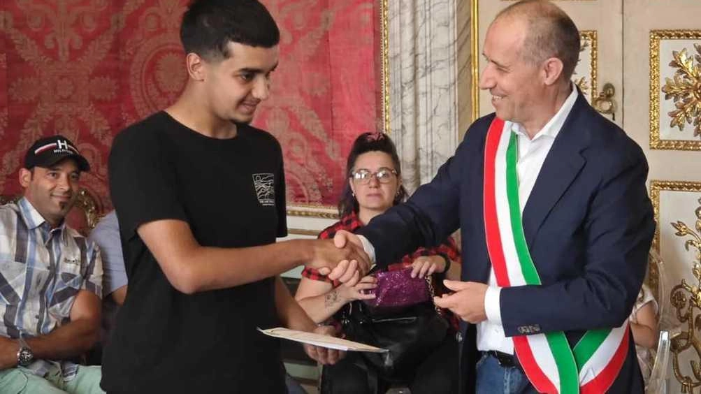 Cerimonia per 167 nuovi cittadini italiani “E’ un momento di profondo significato“