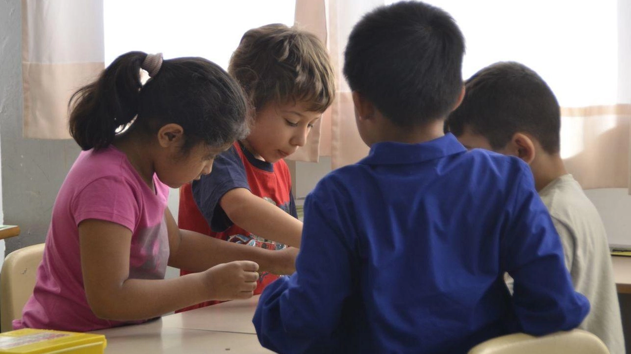 Alunni in. classe alla Cesare Guasti, con la Mascagni la scuola più multietnica