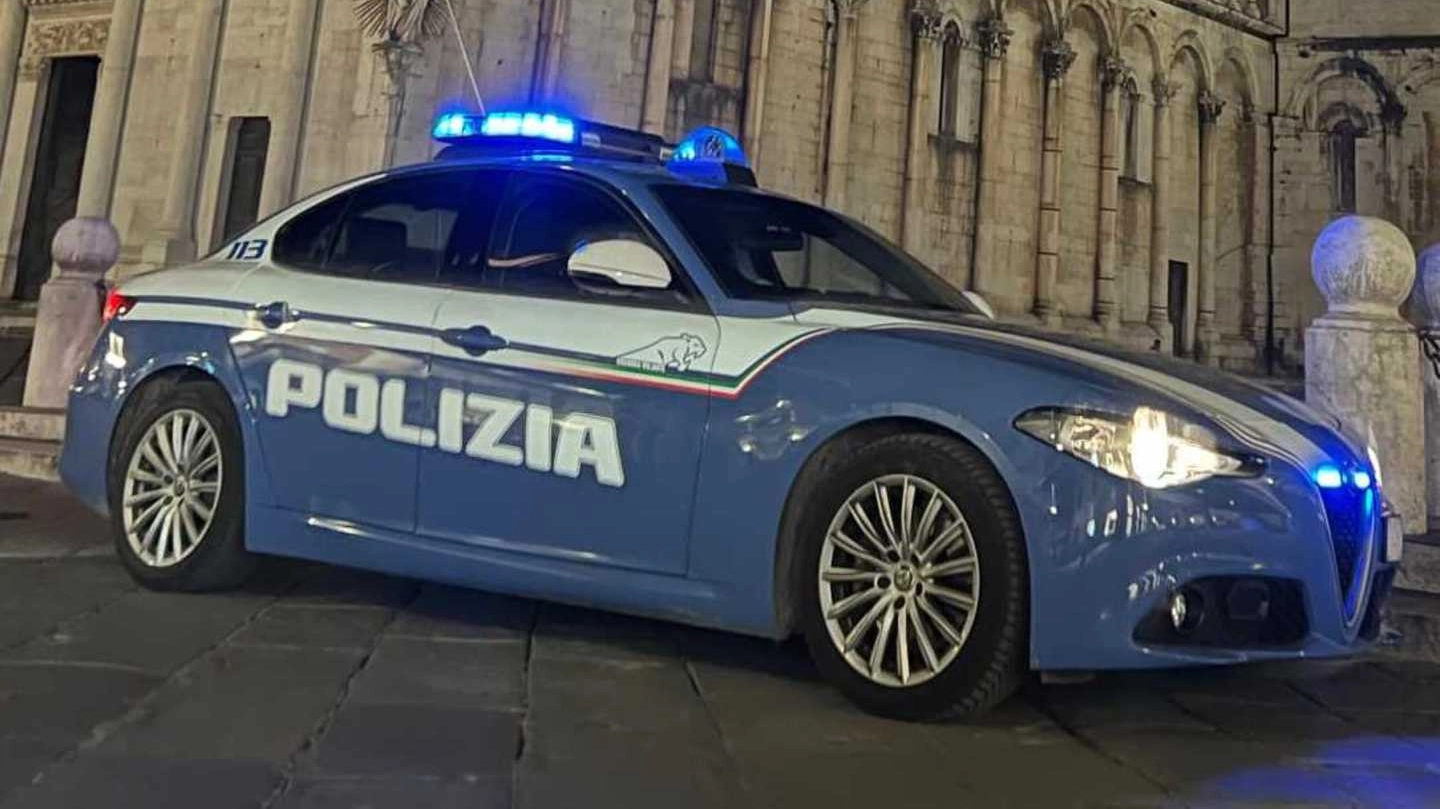 La volante della Polizia è intervenuta sabato notte e ha arrestato un 45enne