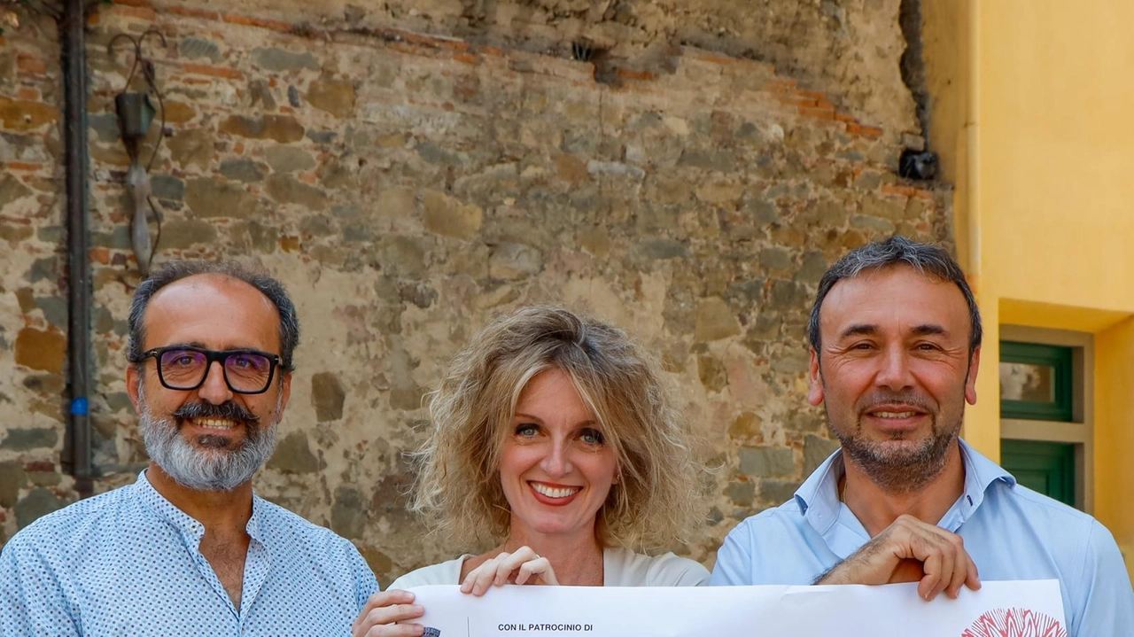 Bobo Rondelli in piazza gli sbandieratori a Malmantile. Poi esibizioni, cinema . e spettacoli itineranti . .