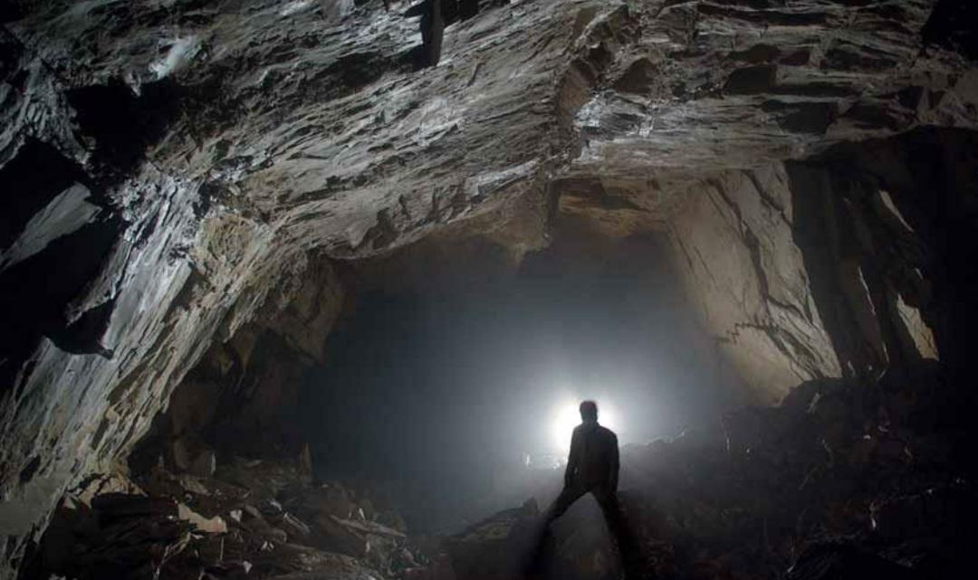 Firenze, un viaggio negli abissi delle Apuane col documentario ‘Le vene dei monti’