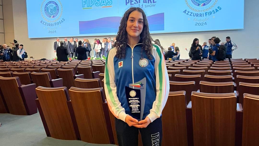 Nuoto Pinnato, la pratese Mencarelli premiata dalla Fipsas a Rimini