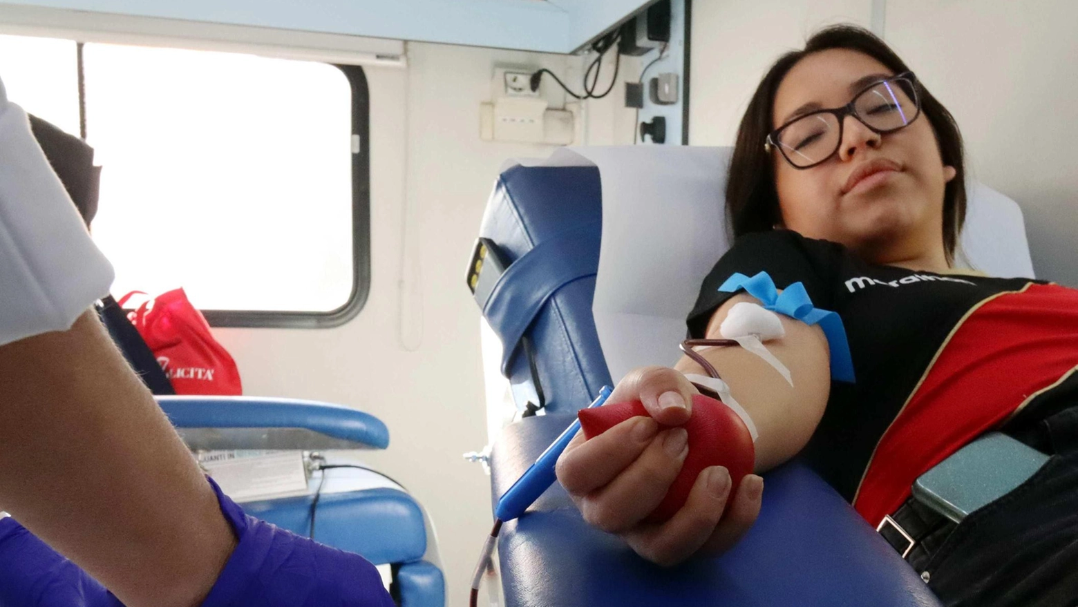 La richiesta della Croce Rossa: "È emergenza per il sangue. C’è bisogno di donazioni"
