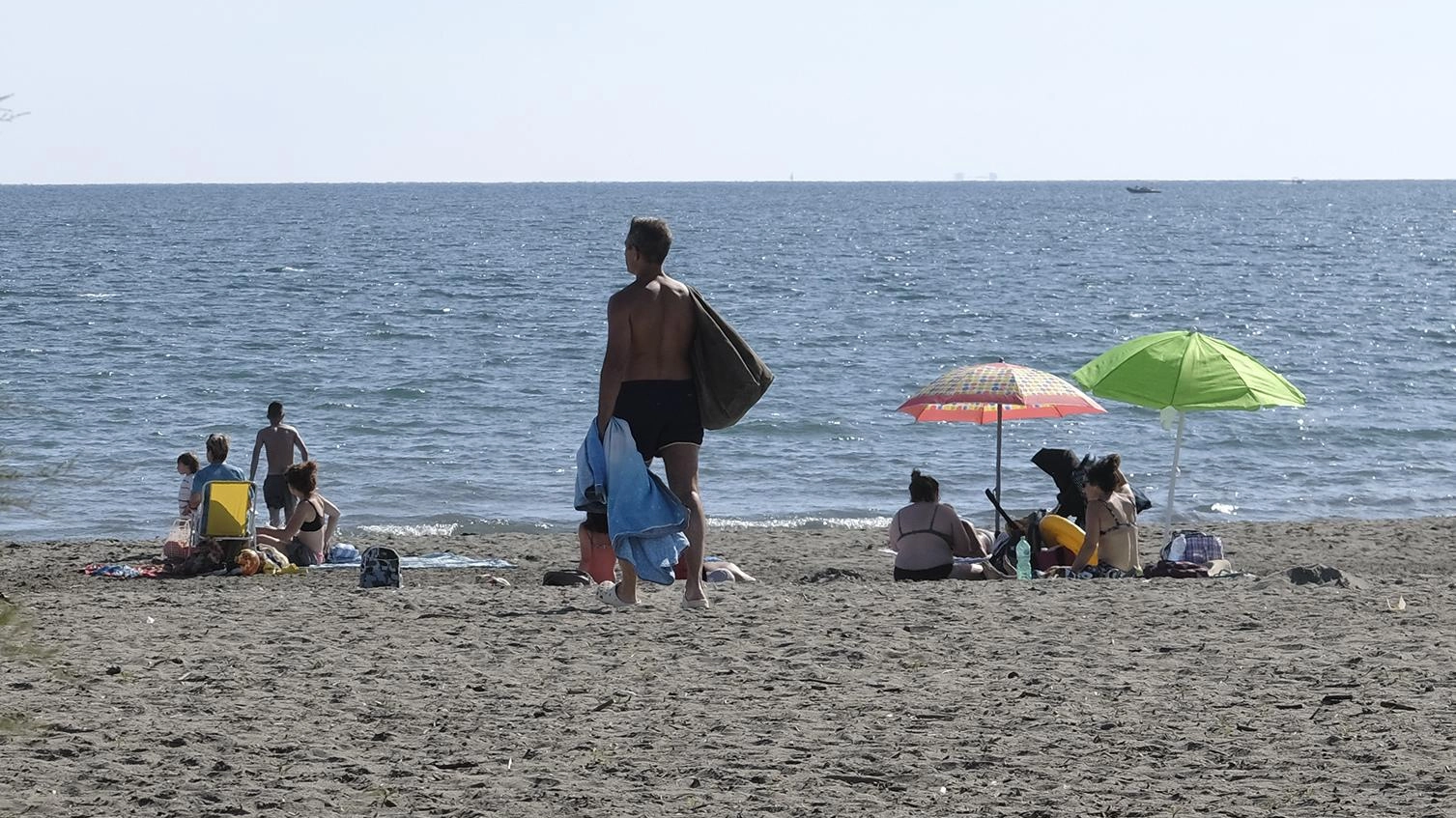 "Il mare si alzerà di un metro. Il futuro di Marinella va ripensato"