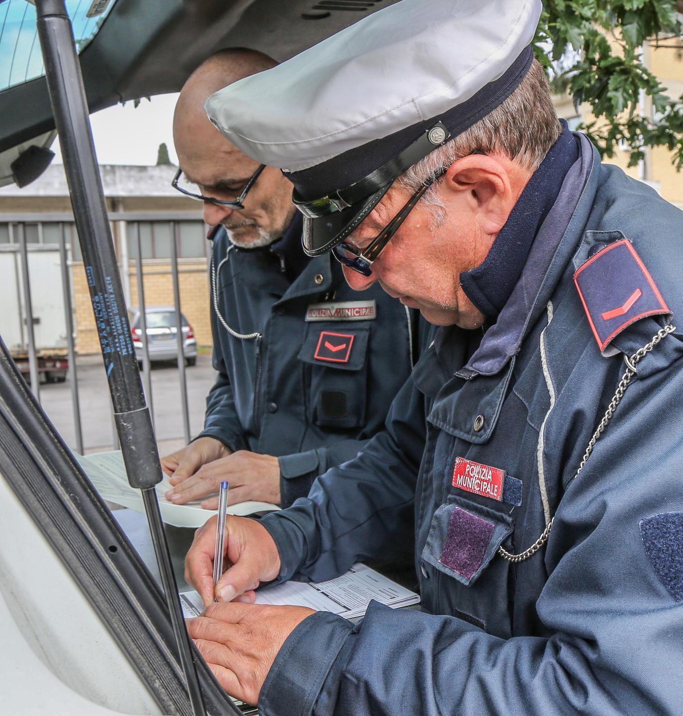 Diminuiscono gli incidenti stradali. Occhio alla sicurezza, più telecamere