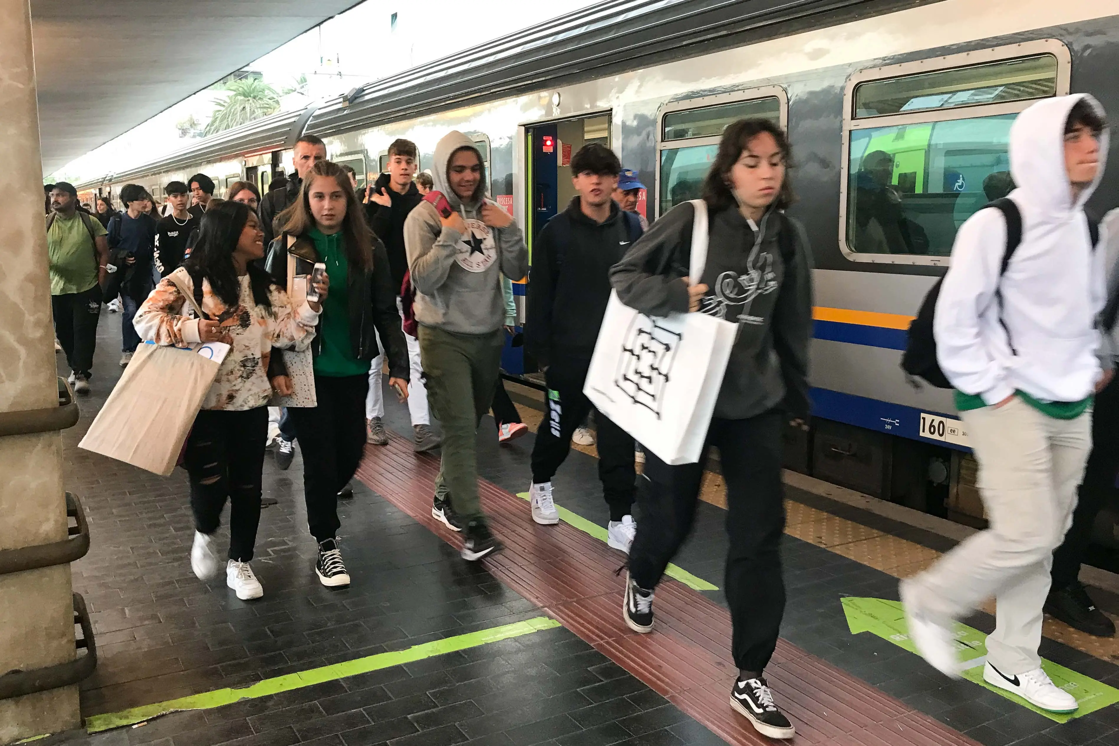 Treni, ritardi fino a 60 minuti sulla linea alta velocità Roma-Firenze