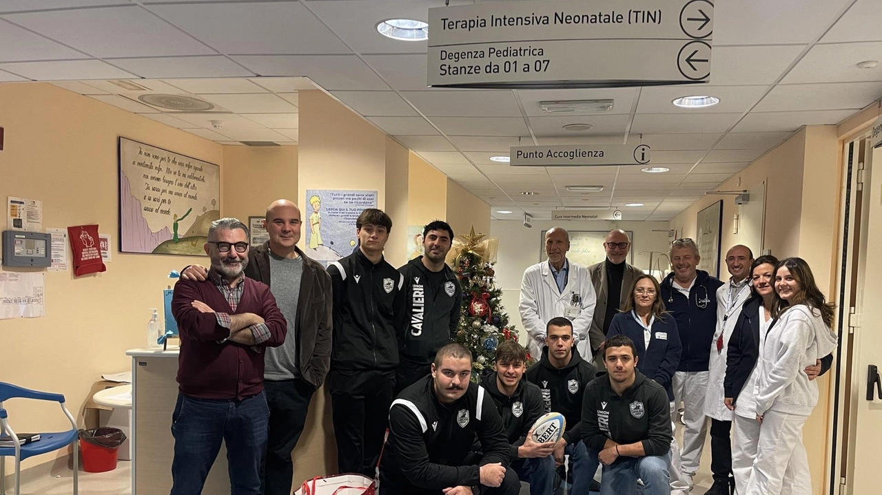 Una delegazione di atleti e tecnici della prima squadra dei Cavalieri Union Rugby ha fatto visita ai bambini ricoverati nel...