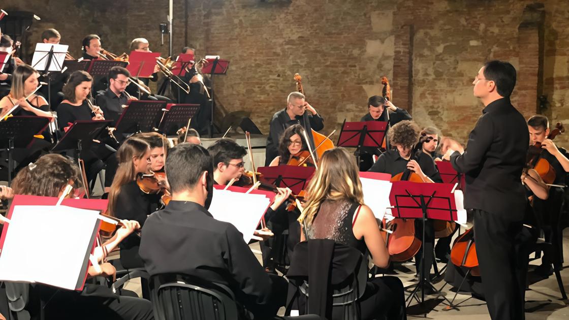 https://www.lanazione.it/image-service/view/acePublic/alias/contentid/N2Y4NDM1MGMtZTViZS00/0/con-il-rotary-club-un-concerto-vivace-dedicato-a-francini.jpeg?f=16:9&w=1200&h=630