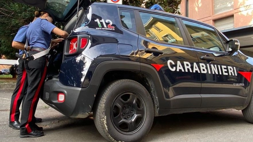 Della vicenda si stanno occupando polizia postale e carabinieri