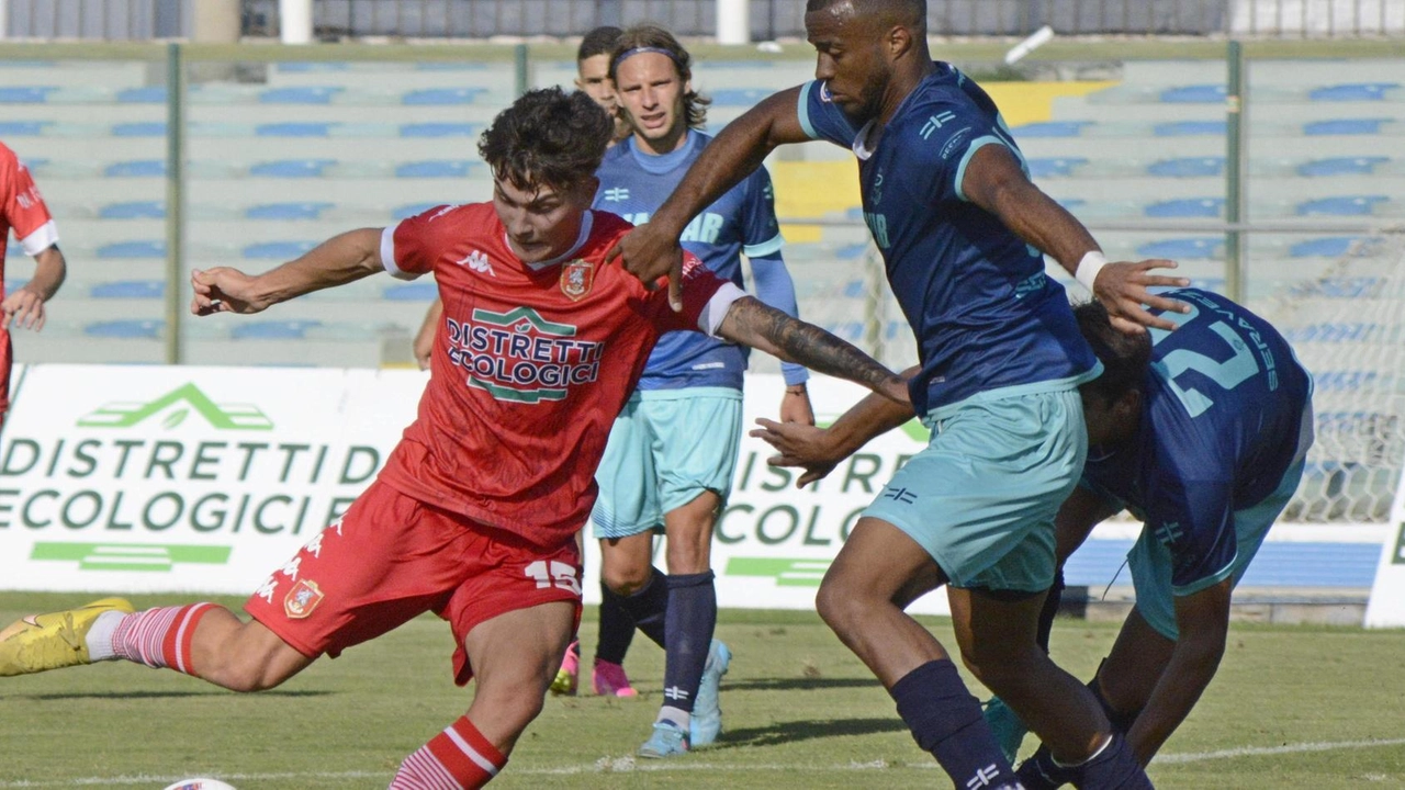 Ultimi allenamenti in vista del derby di domenica al ’Fedini’. Dubbi su Dierna