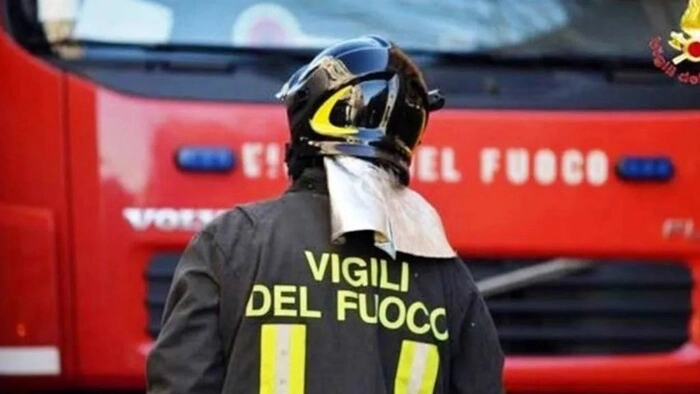 Vigili del fuoco al lavoro (Foto di repertorio)