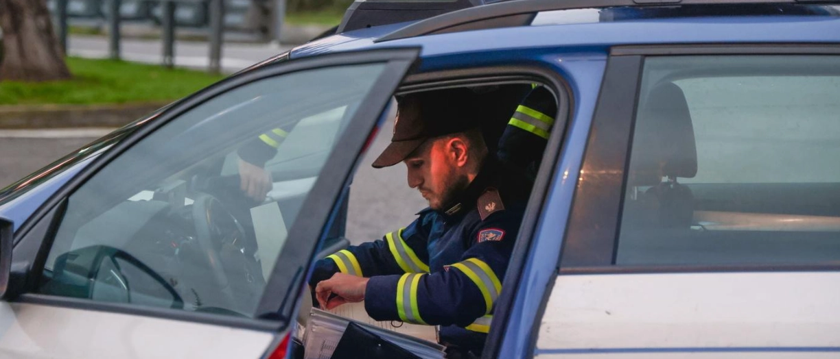 Scontri fra tifosi di Lucchese e Perugia all’autogrill, paura tra la gente