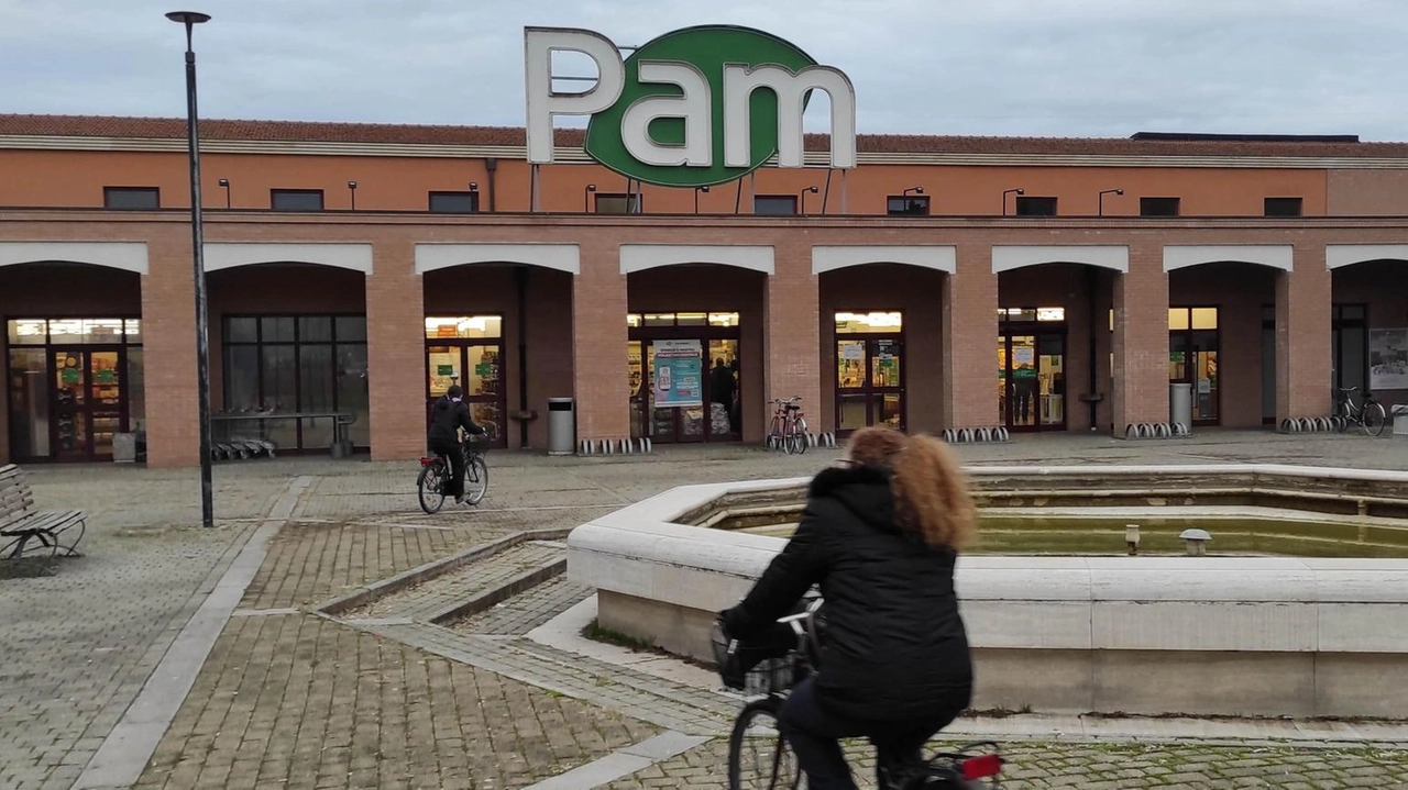 Oggi chiude la Pam di Arezzo con il. passaggio di alcuni dipendenti a San Giovanni