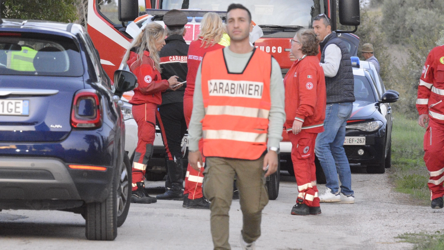 I carabinieri davanti al podere in località San Donato