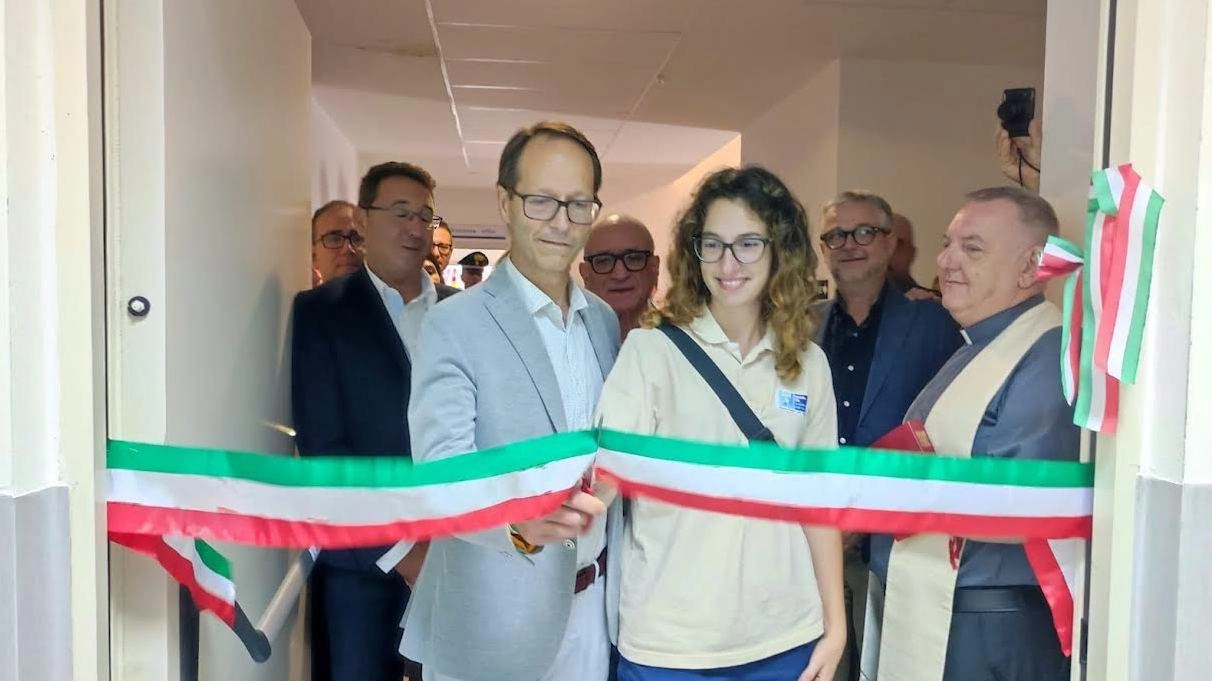 Davide Ricci durante l’inaugurazione del centro raccolta sangue a Montalcino