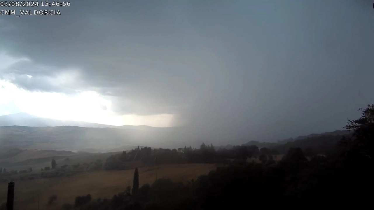 Il cielo sulla provincia di Siena sabato 3 agosto