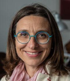 https://www.lanazione.it/image-service/view/acePublic/alias/contentid/NDU2ZmYwNWEtNmY2ZS00/0/la-professoressa-celia-duce.jpeg