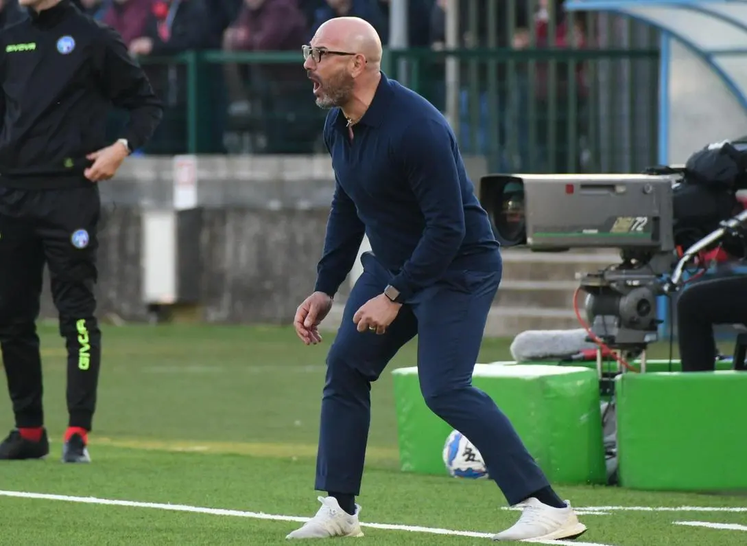 Carrarese-Cremonese, gli apuani cercano i tre punti. Segui la diretta