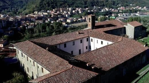 Il Convento dei Cappuccini di Castelnuovo riapre per una giornata speciale organizzata dalla Pro Loco. Visite guidate, pranzo a buffet e approfondimenti sulla figura del musicista Giovan Battista Girolami. Quota di partecipazione alle spese: 20 euro per adulti, 10 euro per bambini. Un'occasione per scoprire la storia e la musica di questo luogo storico.