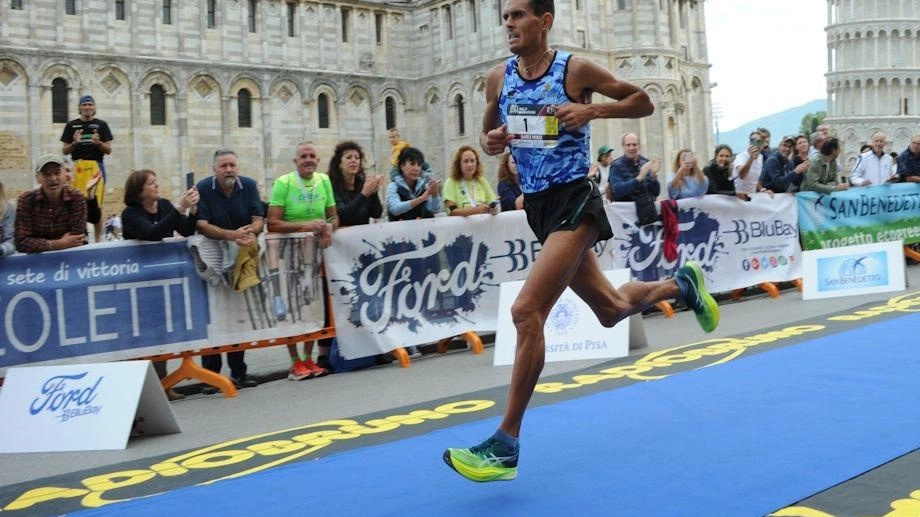 La "Pisa Half Marathon" scalda i muscoli