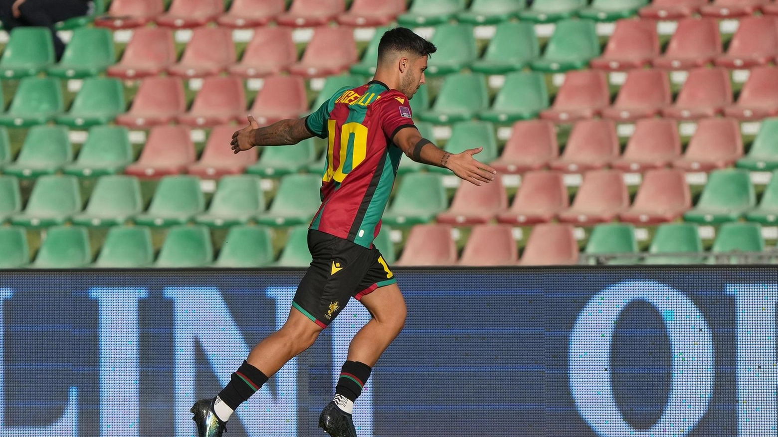 La Ternana domani  nel “bunker“ del Carpi. Primo obiettivo: tenere il passo del Pescara