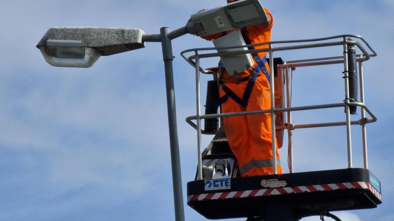 Stanziati 33mila euro per la sicurezza, implementando l’illuminazione. Il Comune di Sarzana risponde alle segnalazioni delle forze dell’ordine...