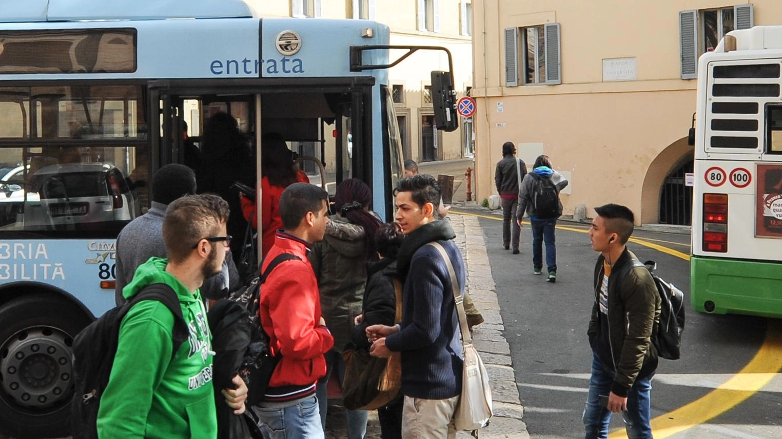 Bus, abbonamenti scontati . Quasi 50 adesioni al giorno . L’obiettivo è 15mila tessere