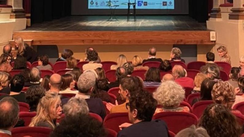 https://www.lanazione.it/image-service/view/acePublic/alias/contentid/NGE0ODFlYjQtNWQ5Zi00/0/il-festival-per-machiavelli-talk-e-tante-iniziative-invadono-san-casciano.jpeg?f=16:9&w=1200&h=630