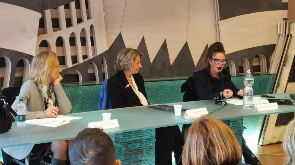 https://www.lanazione.it/image-service/view/acePublic/alias/contentid/NGI5ODBmNmItMzdhMC00/0/una-foto-della-conferenza-provinciale-permanente.jpeg?f=16:9&w=1200&h=630