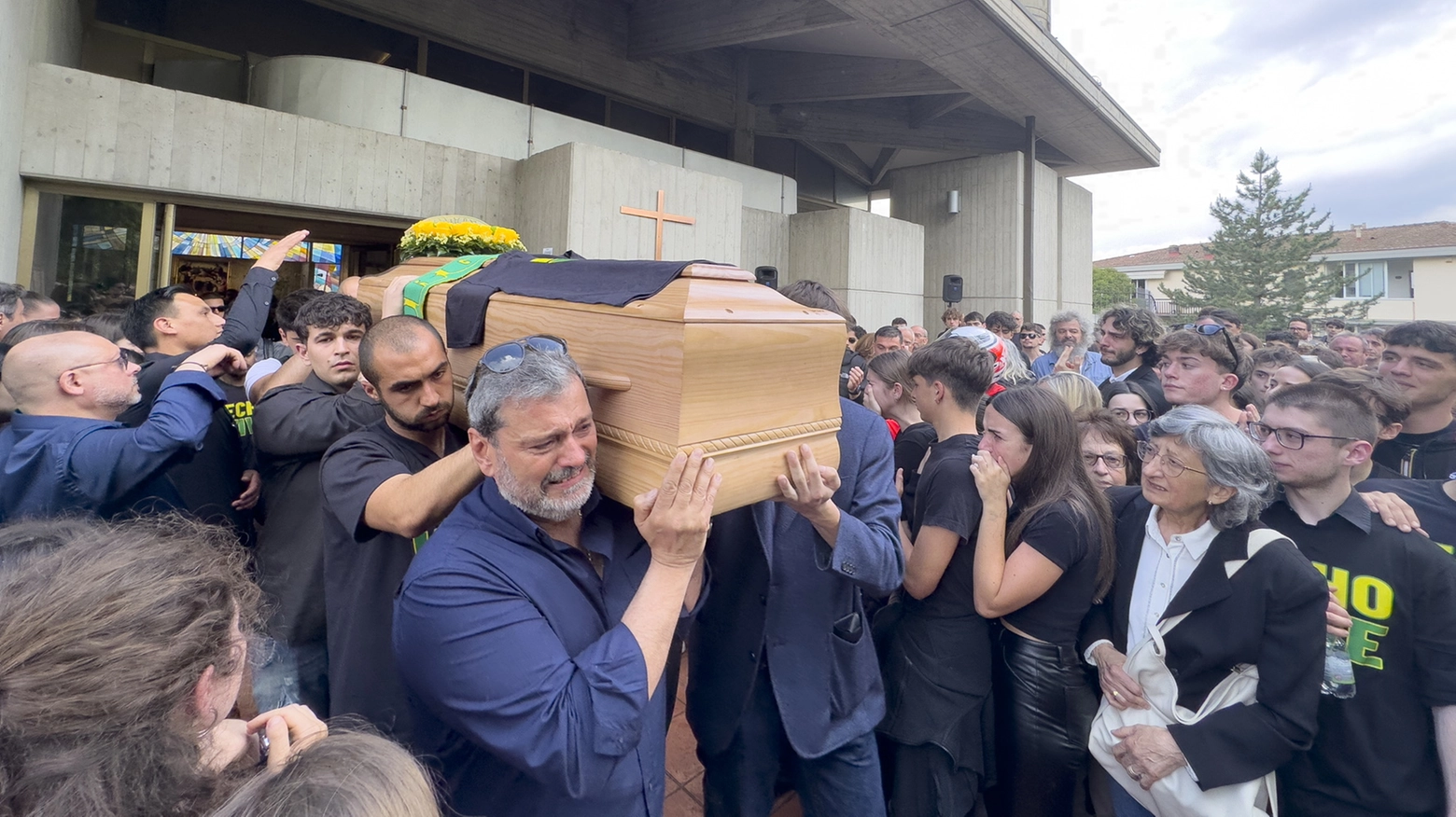 I funerali di Ettore Maoggi (Fotocronache Germogli)